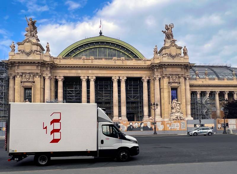 Transexpo devant le Grand Palais à Paris